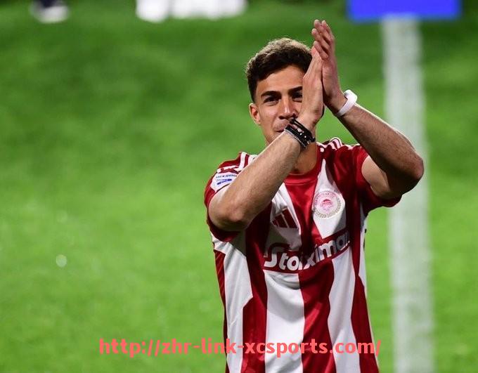 杏彩体育-世俱杯关键比赛录像数据分析助力球队战术提升的研究